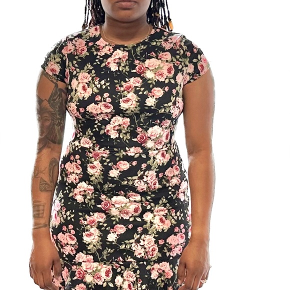 Rosie Harlow Ruffled Fit & Flare Dress Black - Picture 1 of 6